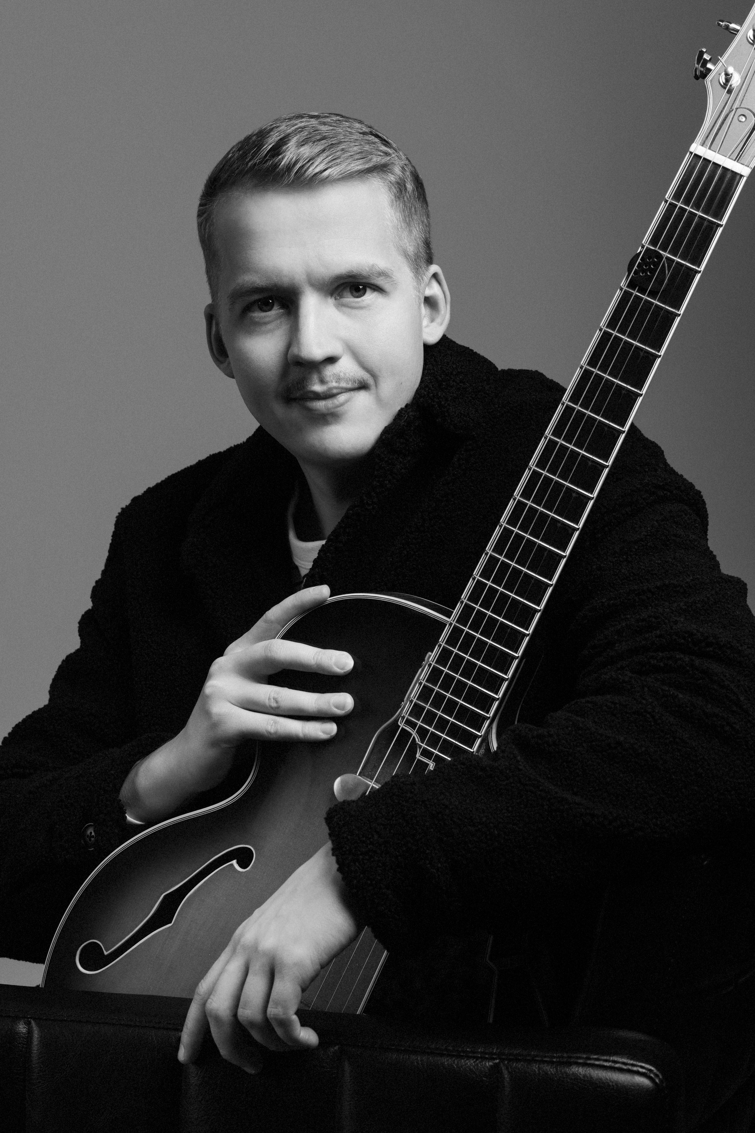 Olli sales soikkeli guitar